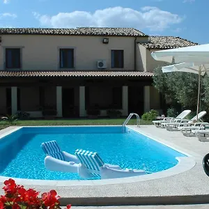 https://san-domenico-residence.sicilyhotelsitaly.net